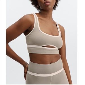 EUC Sculptknit Cutout Athliesure Set